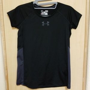 ❤Under armour black fitted tshirt.
